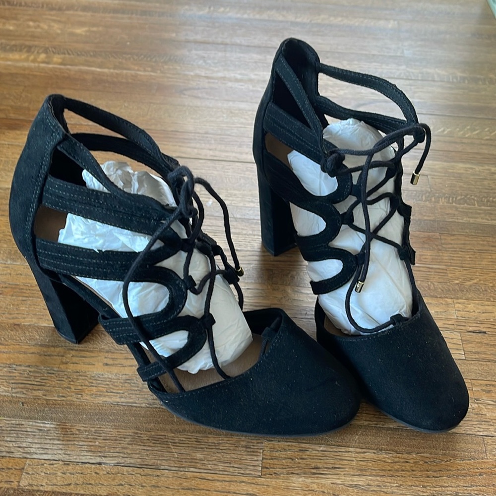 CHRISTIAN SIRJANO BLACK SUEDE HEELS 8